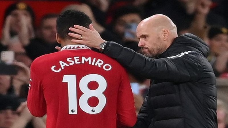 Số áo Casemiro 18 trở thành biểu tượng của Quỷ đỏ